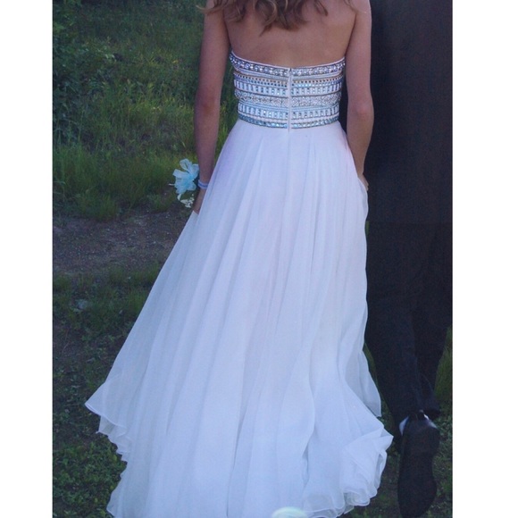 Sherri Hill Prom Dress - Picture 2 of 4